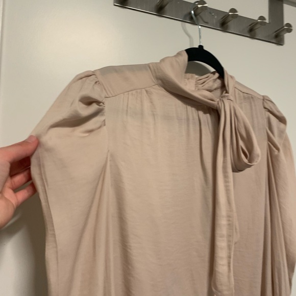 DO+BE Blouse with Tie - Picture 5 of 5